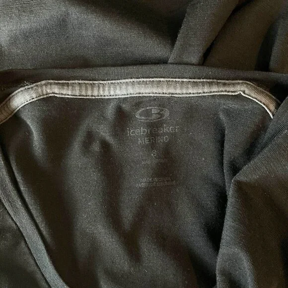 Icebreaker Merino Anatomica Short Sleeve V Neck T Shirt Heather Black Size Small - Picture 5 of 6